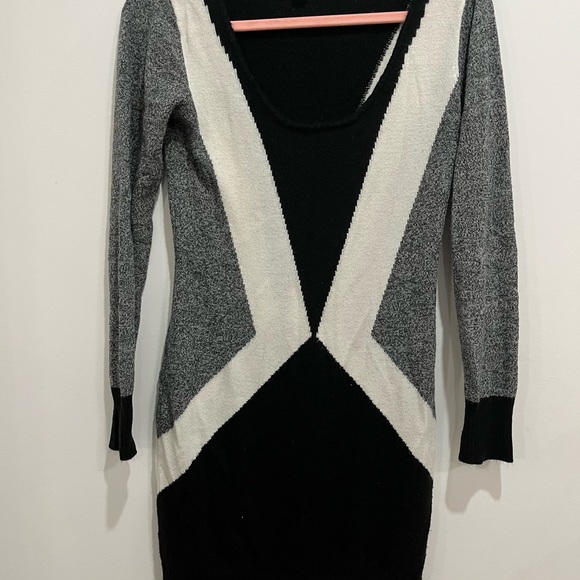 BCX - soft knit sweater - size small - Picture 2 of 8